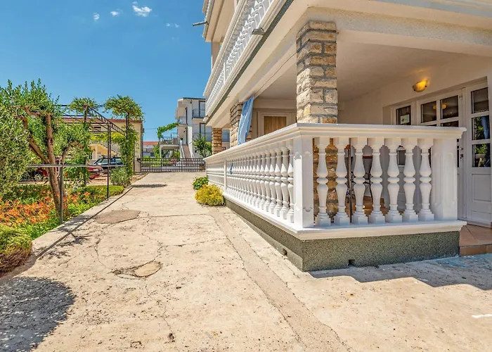 Two-Bedroom Apartment Vodice With Sea View 06 Apartman *