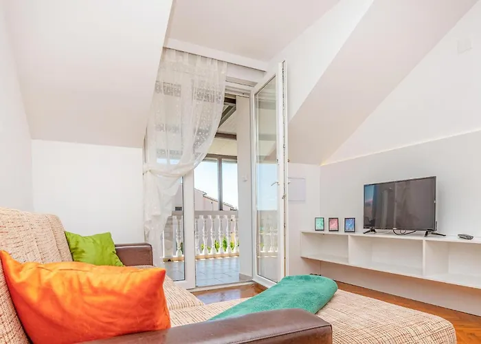 Two-Bedroom Apartment Vodice With Sea View 06 Apartman Vodice