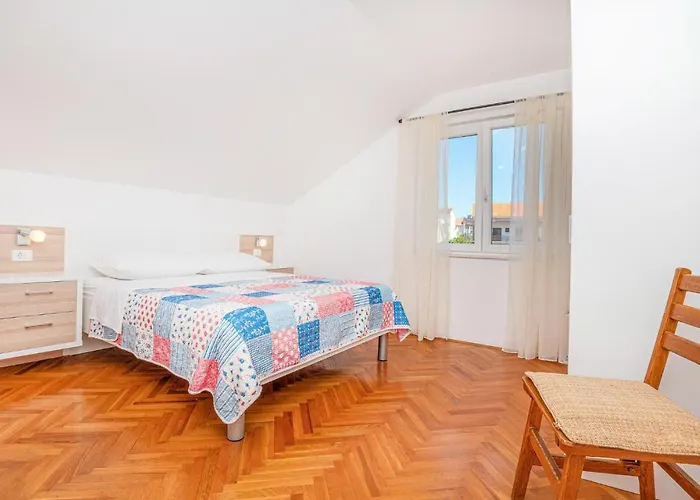 Two-Bedroom Apartment Vodice With Sea View 06 Apartman